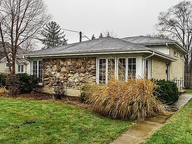 1st image of 244 W Eggleston Ave