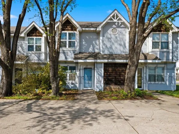 7302-2 W Douglas Ave, Wichita, KS 67212