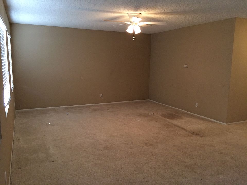 1st image of 1021 W Avenue J7