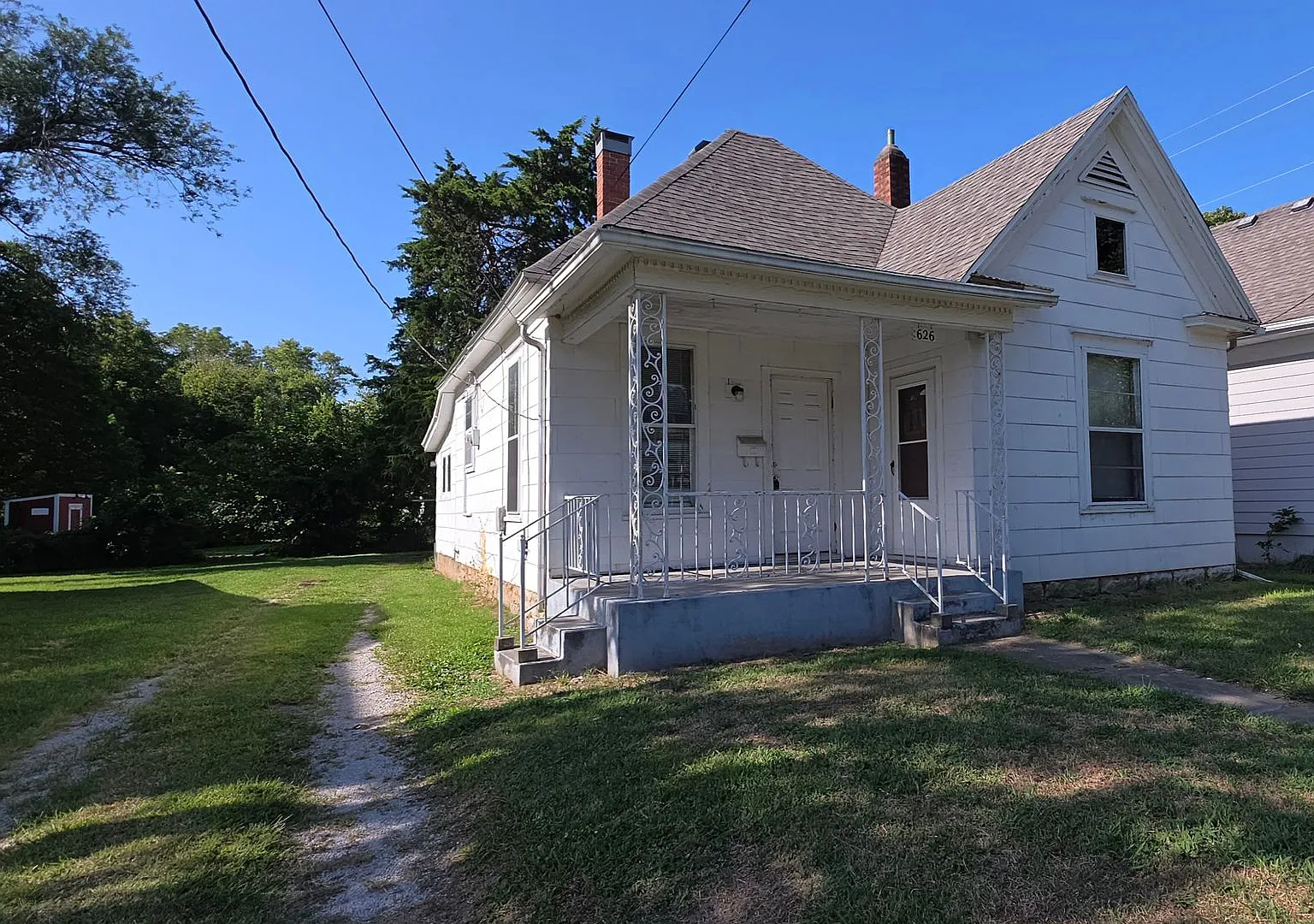 Charming Bungalow 3 Bedroom 1 Bath $895 — Photo 1