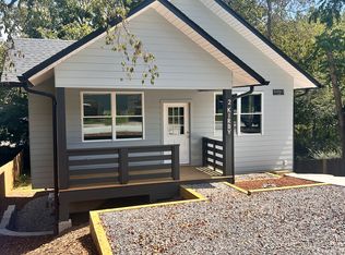 2 Kirby Rd, Asheville, NC 28806