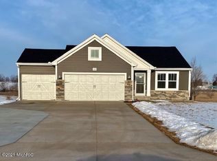 1642 Turtle Head Ln, Wayland, MI 49348