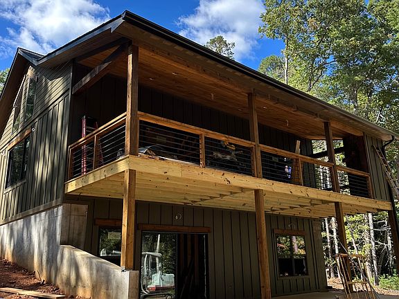 3rd image of 42 Rocking Chair Rd