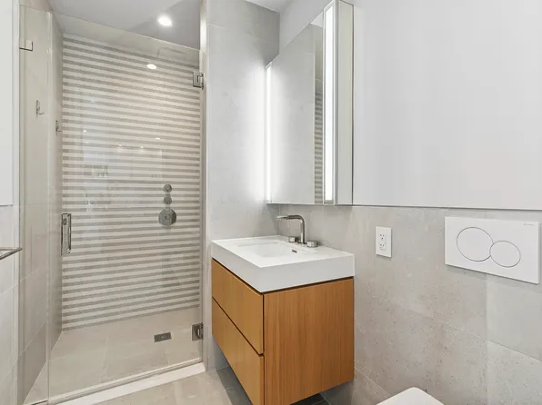 1059 Third Avenue image 5 of 23