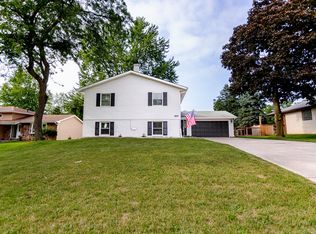 2227 Coldspring Rd, Crown Point, IN 46307