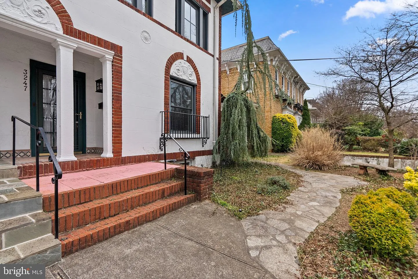 3 bed, 3.5 bath, 2988 sqft, $5,750 — Photo 3