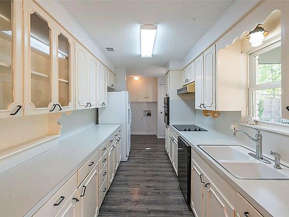 2nd image of 7407 Shoal Creek Blvd