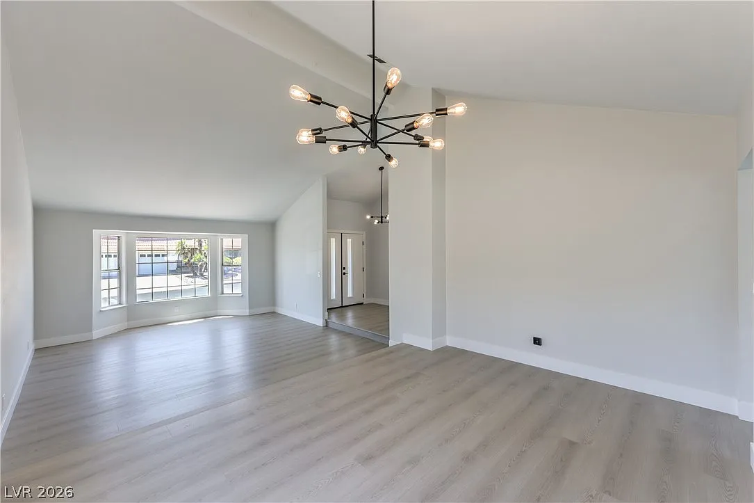 4 bed, 3.0 bath, 2432 sqft, $3,950 — Photo 4