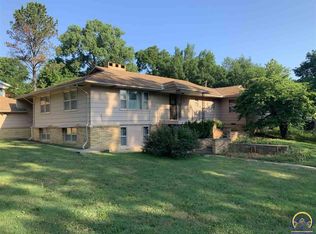 1401 College Dr, Emporia, KS 66801