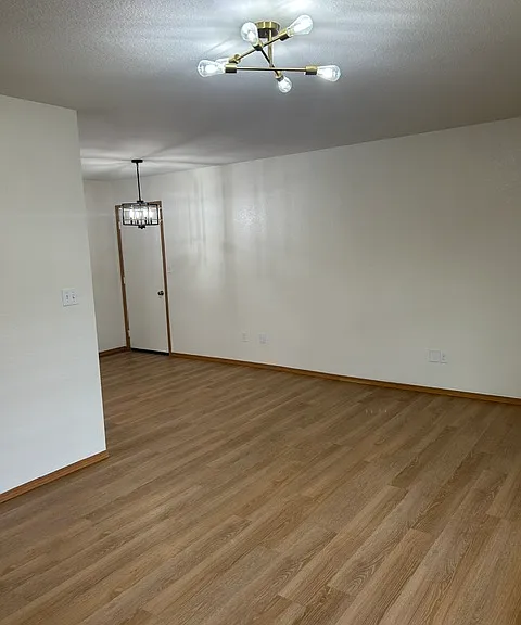 4470 W Bungalow St — Photo 8