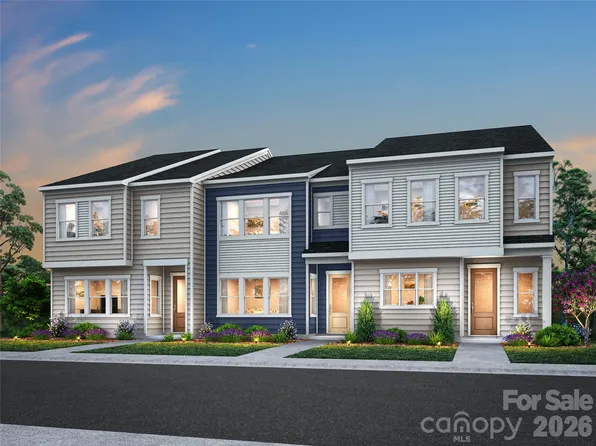 8328 Discovery Ln, Charlotte, NC 28216