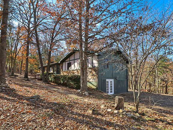 3rd image of 137 Wallen Bluff Dr