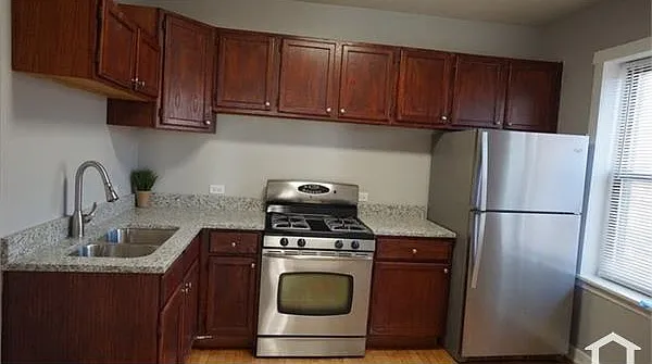 702 W 76th St #2 — Photo 9