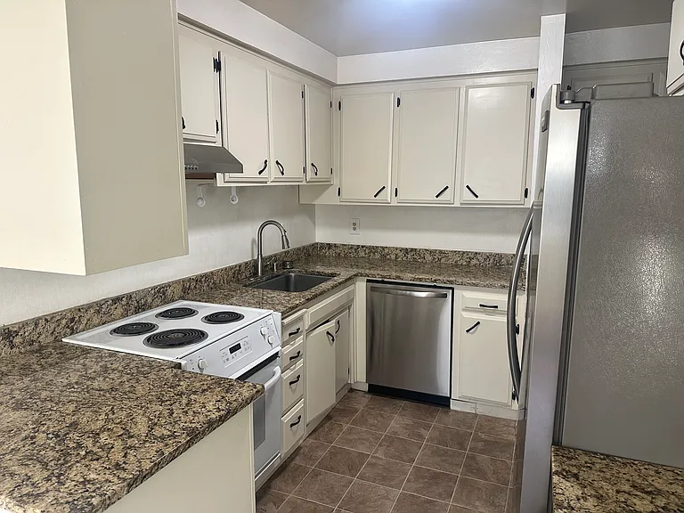 1522 Rishell Dr #1 — Photo 2