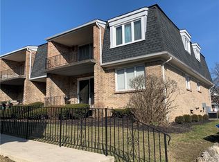 11 Georgian Ln APT 1, Amherst, NY