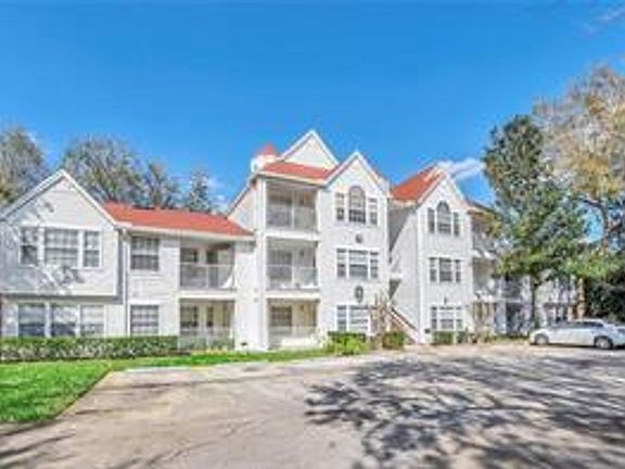 2nd image of 11594 Westwood Blvd APT 1624