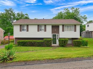 823 Clearview Dr, Verona, PA 15147
