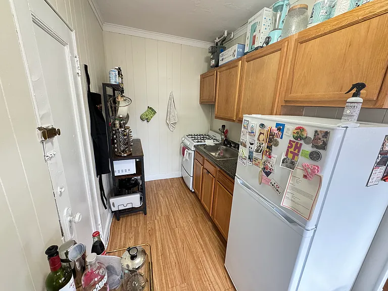 21 Walbridge St — Photo 2