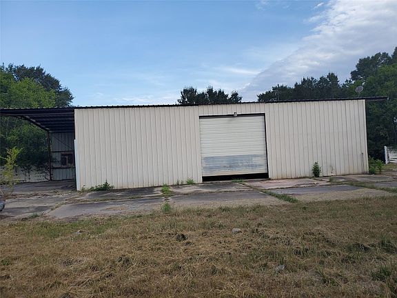 2nd image of 25121 Lakeview Rd #A