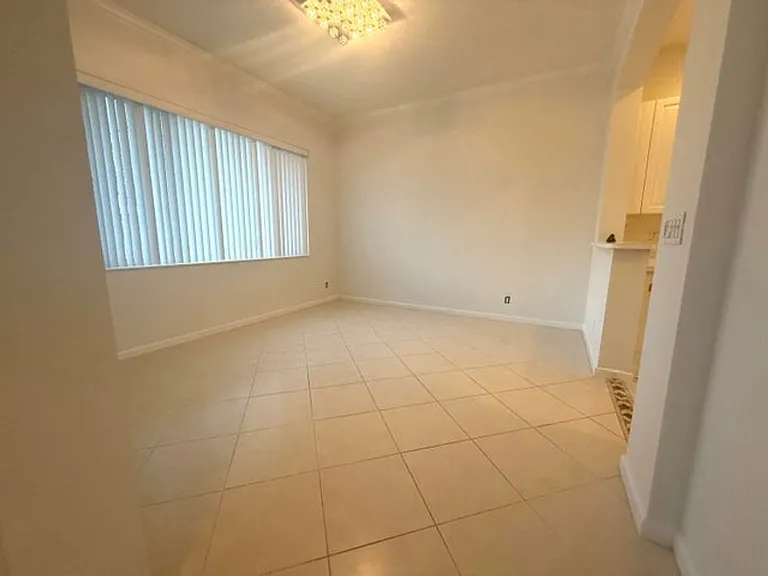 9041 Bay Harbour Cir — Photo 6