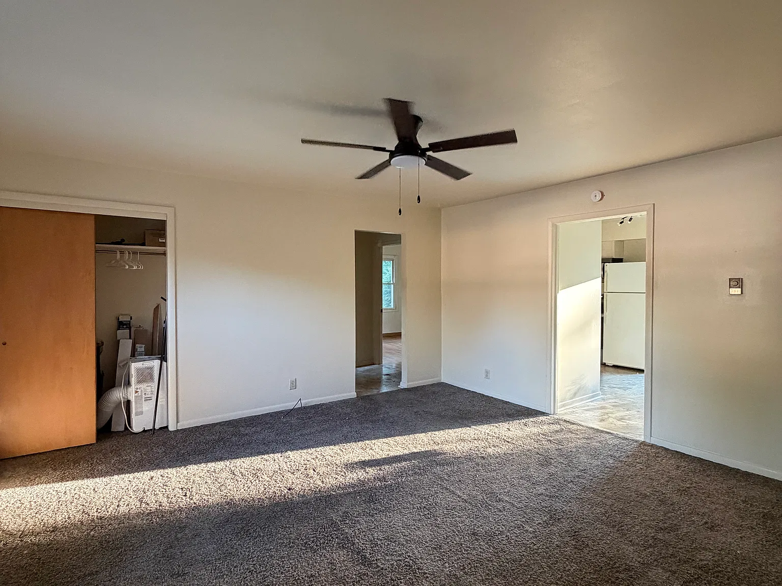 2 bed, 750 sqft, $995 — Photo 4