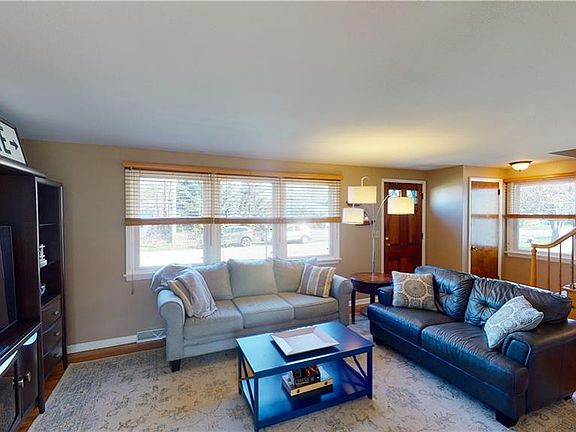 5th image of 4059 Argyle Ave