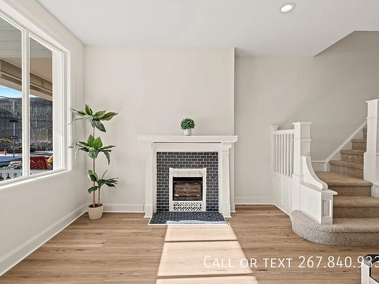 2921 W Oxford St #SFH — Photo 6