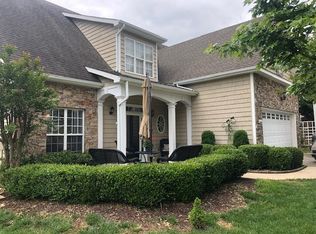 2810 Oakleigh Township Dr, Knoxville, TN 37921