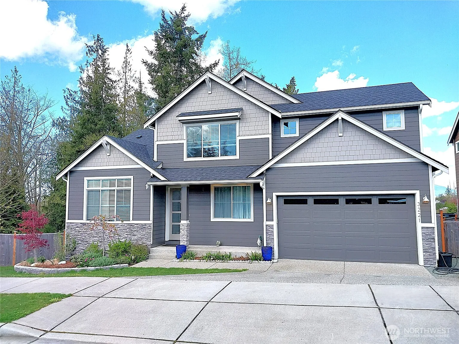 3221 Deol Lane photo 1
