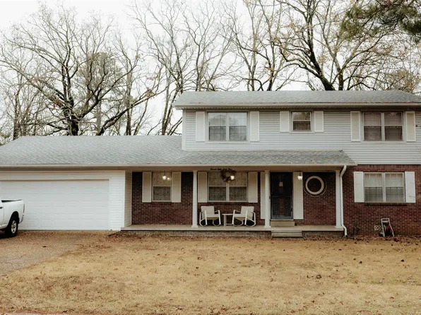 11863 Southridge Dr, Little Rock, AR 72212