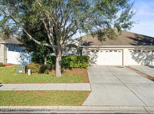 3877 Crossline Dr, Spring Hill, FL 34609