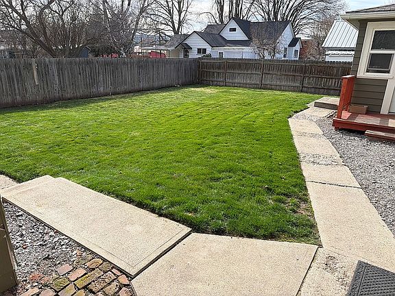 2nd image of 600 Albany St