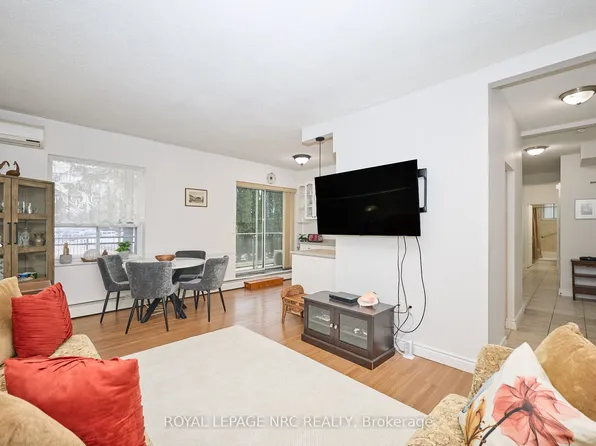 6390 Huggins St #101, Niagara Falls, ON L2J 1H1