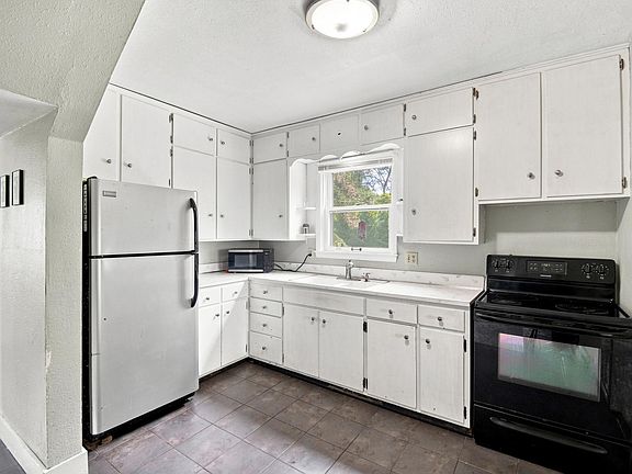 5th image of 1751 NW 92nd Ave