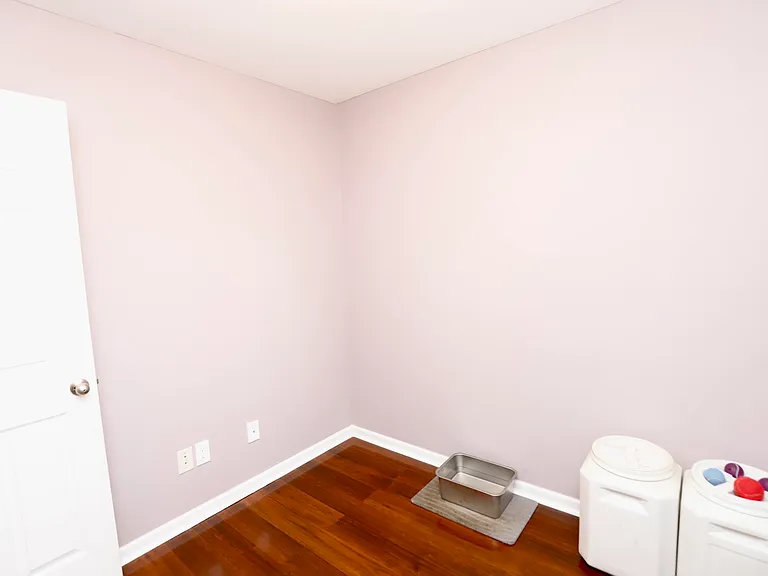 1733 Benelli St — Photo 10