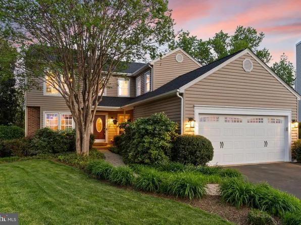 14400 Filly Ct, Centreville, VA 20120