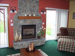 3rd image of 2551 Flynn Ln