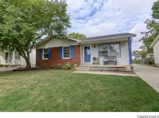 2921 Griffiths Ave, Springfield, IL 62702