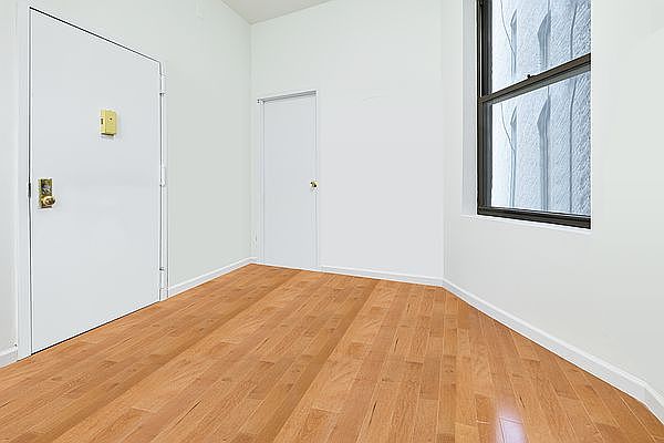 1st image of 321 W 42nd St APT 5E