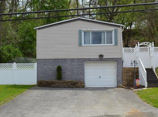 2012 7th Street Rd, New Kensington, PA 15068