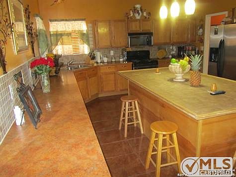 5th image of 141 Rockwood Ct