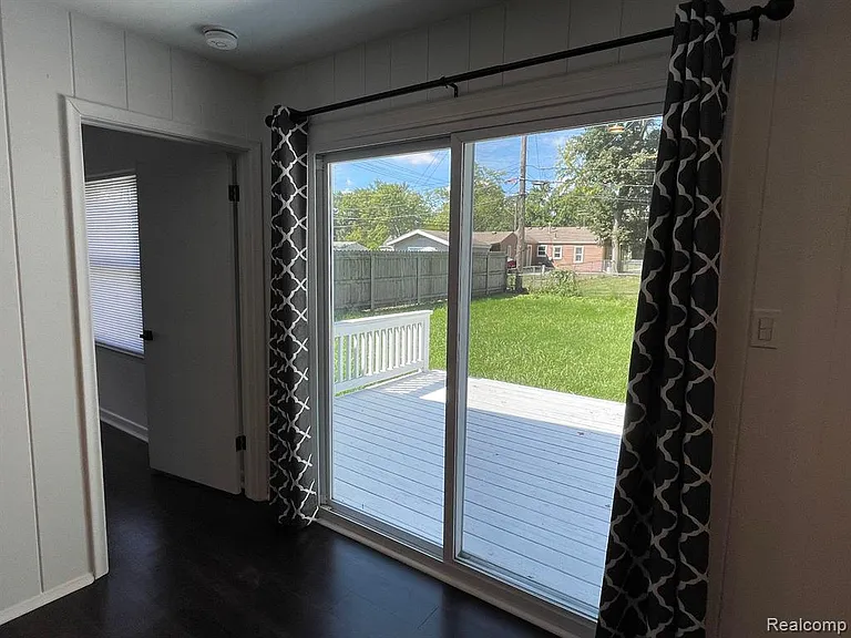 4609 Mankato Ave — Photo 7