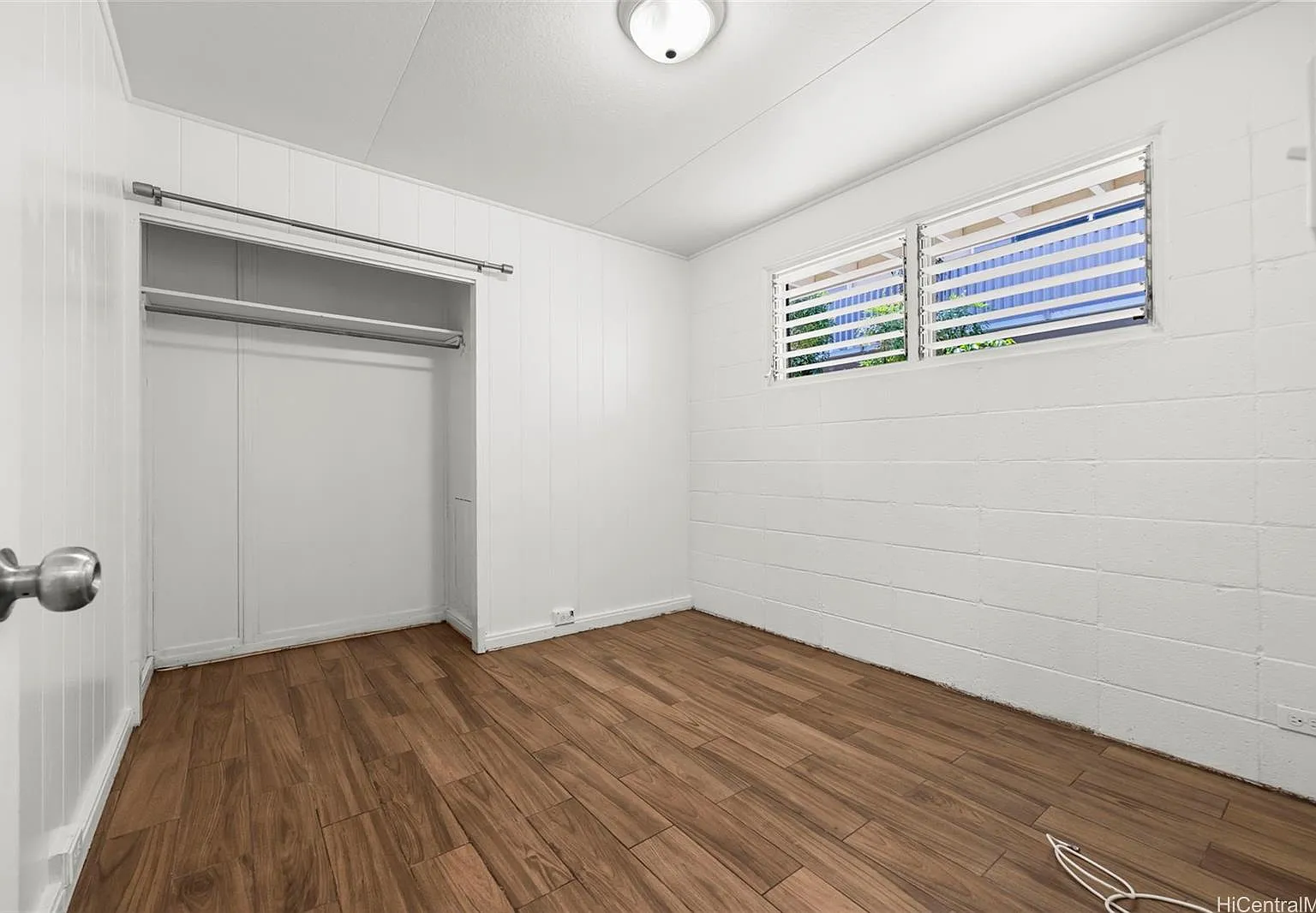 2 bed, 560 sqft, $2,300 — Photo 4