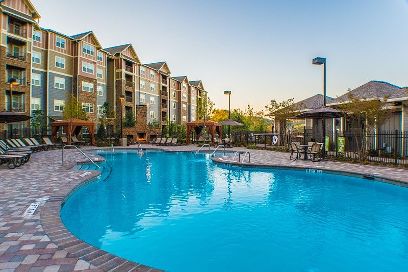 Resort style salt water pool