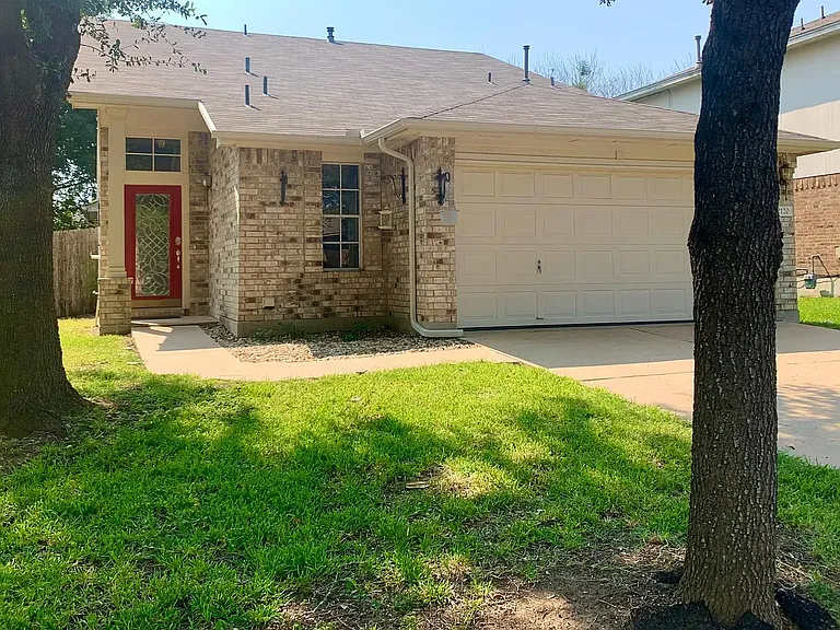 2120 Jester Farms Rd — Photo 1