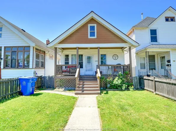 1187 Lincoln Rd, Windsor, ON N8Y 2H6