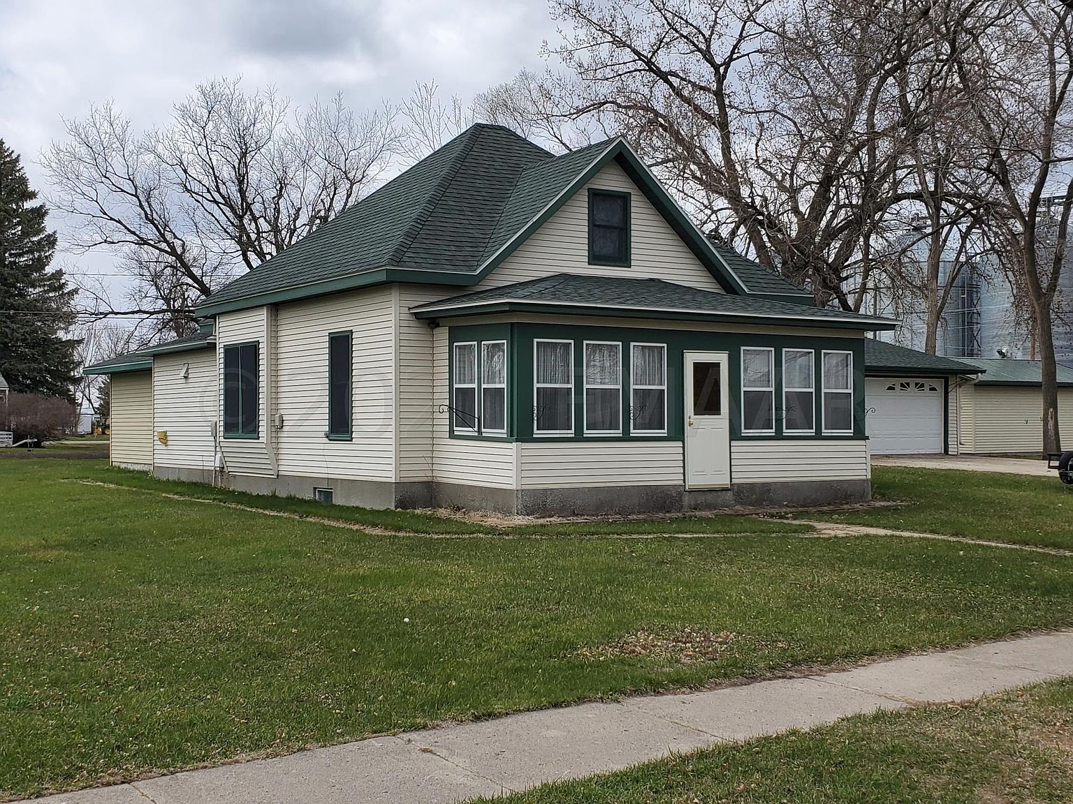 118 3rd St N, Fairmount, ND 58030 Zillow
