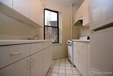 Rented by City Connections Realty