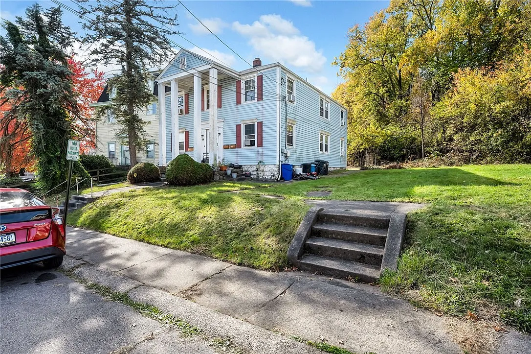 509 Steen St photo 1