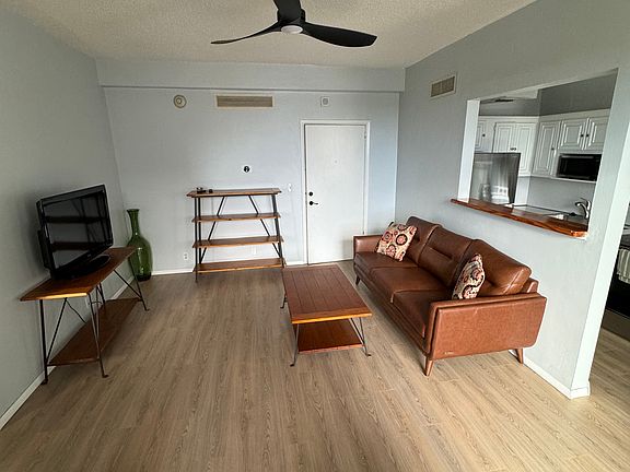 4th image of 2109 Bayshore Blvd Unit 809